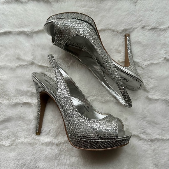 Lulu Townsend Shoes - 6.5 Lulu Townsend Silver Glitter Peep Toe Platform Heels